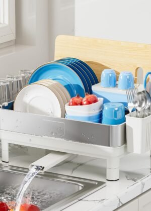 Stainless steel countertop cutlery drainer with automatic drain, cutlery holder and cup holder, white, space-saving